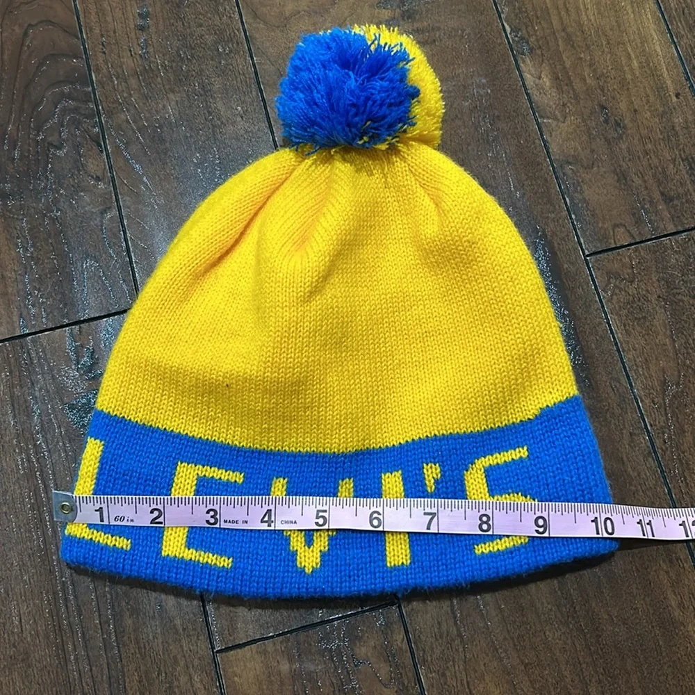 Vintage Levi’s Pom Pom Beanie Winter Hat